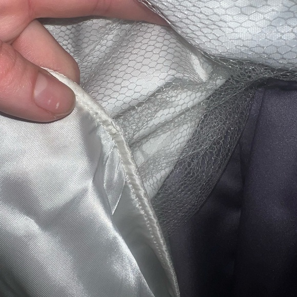 Girls White & Lilac Silk Floral Tied Back Formal Dress Flower Girl Dress - Picture 12 of 16